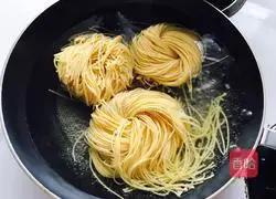 Light soy sauce Illustration of how to make fried noodles 1