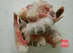 Warm the stomach Illustration of how to make seafood pea sprout wontons 4