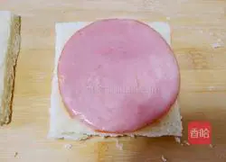 Illustration of how to make ham salad sandwich 4