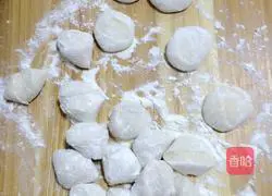 Illustration of how to make leek and egg dumplings 8