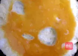 Illustration of how to make leek and egg buns 3