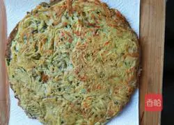 Illustration of how to make potato shredded cake 7