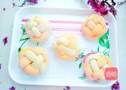 Illustration of how to make hydrangea steamed buns 8