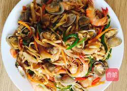 Illustration of how to make seafood noodles 5