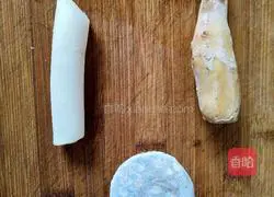 Illustration of how to make pickled cabbage, braised pork and dried pork noodles 2