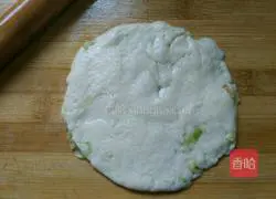 Illustration of how to make scallion pancakes 10