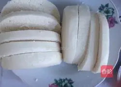 Illustration of how to make fried egg and steamed bun slices 2