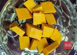 Illustration of how to make pumpkin noodles steamed buns 1