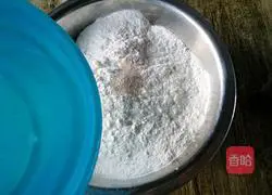 Illustration of how to make dough sugar cakes 3