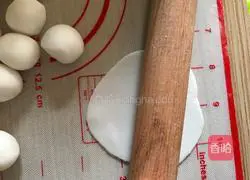 Illustration of how to make crystal dumplings 4