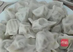 Illustration of how to make dumplings stuffed with mutton and beans 12