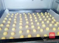 Illustration of how to make small steamed buns 10