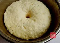 Illustration of how to make beef buns 5