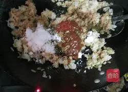 Illustration of how to make sauce-flavored beef fried rice 5