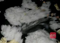 Illustration of how to make ginger egg fried rice 3