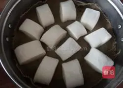 Illustration of how to make machete buns made by my daughter 21