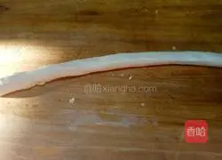 Illustration of how to make scallion pancake 6