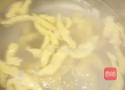 Illustration of how to make vegetarian fried gnocchi 3