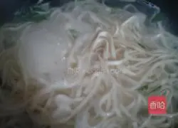 Illustration of how to make fried noodles 1