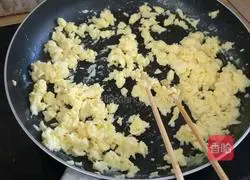 Illustration of how to make lobster and pork dumplings 10