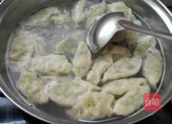 Illustration of how to make celery dumplings 6