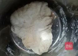 Illustration of how to make meringue sugar cake 4