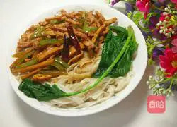 Illustration of how to make noodles with shredded pork and dried green pepper 10