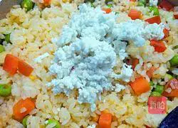 Illustration of how to make slap fried rice 13