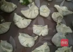 Illustration of how to make dumplings 3