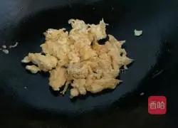 Illustration of how to make noodles with eggs and pepper 5