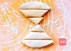 Illustration of how to make carrot and lotus buns 12