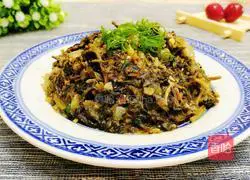 Illustration of how to make purslane meat buns stuffing 7