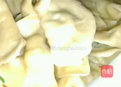 Illustration of how to make leek dumplings 11