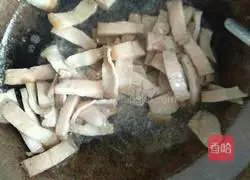 Illustration of how to make strips (mixed noodles) 7