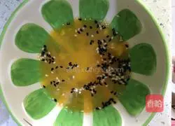 The most beautiful transformation of dumpling wrappers Body---Illustration of how to make a bow 2