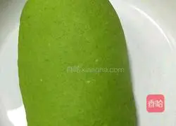 Illustration of how to make cabbage (Baicai) dumplings 1