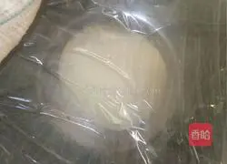 Illustration of how to make spiced flower rolls 1