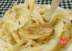 Illustration of hand-shred scallion pancake 12