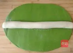 Illustration of how to make cabbage dumpling wrappers 3