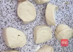Illustration of how to make steamed buns with noodles 6