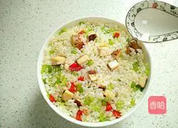 Illustration of how to make celery and fragrant dried fried rice 10