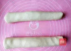 Illustration of how to make fermented bean and meat pancakes 11