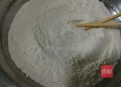 Illustration of how to make crispy cakes 3