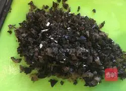 Illustration of how to make cabbage oil shuttle stuffed buns 6