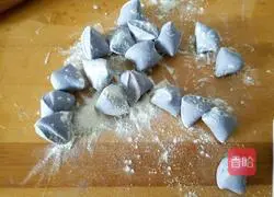 Illustration of making jasmine dumplings 5