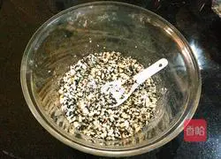 Illustration of how to make colorful glutinous rice balls 5