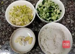 Soybean sprouts and cucumber fried rice recipe 3