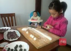 Illustration of how to make glutinous rice balls with bean paste 6