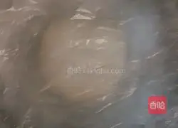 Illustration of how to make hot noodle kidney bean and pork buns 2