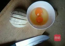 Illustration of how to make fried egg liquid steamed buns 2